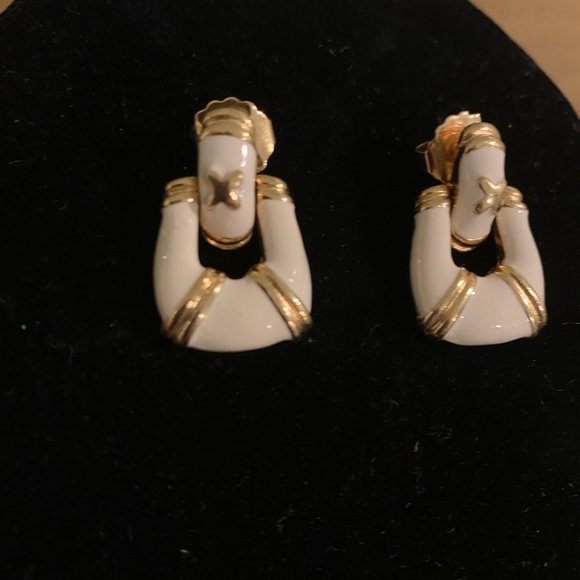 Doorknocker Pierced Earrings with surgical steel posts, white, New In Box - Picture 12 of 12